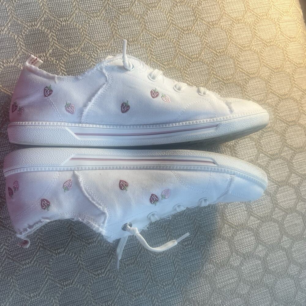 BOBS by Skechers White Strawberry Embroidered Distressed Canvas Sneakers 10 - Picture 7 of 9